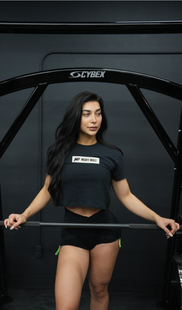 MegaFit Meals Athlete - Lauralie Chapados in Gym