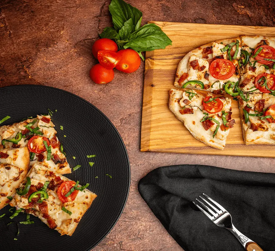 MegaFit Meals - White Chicken Pinsa Pizza