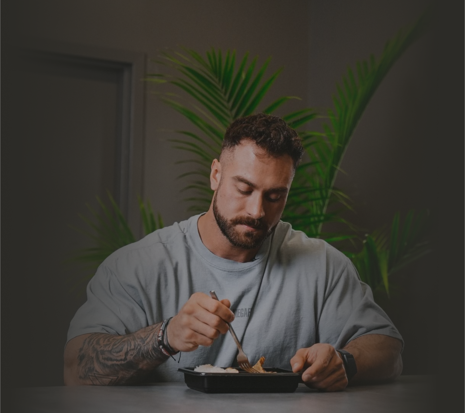 MegaFit Athlete Chris Bumstead Enjoys Healthy Meals